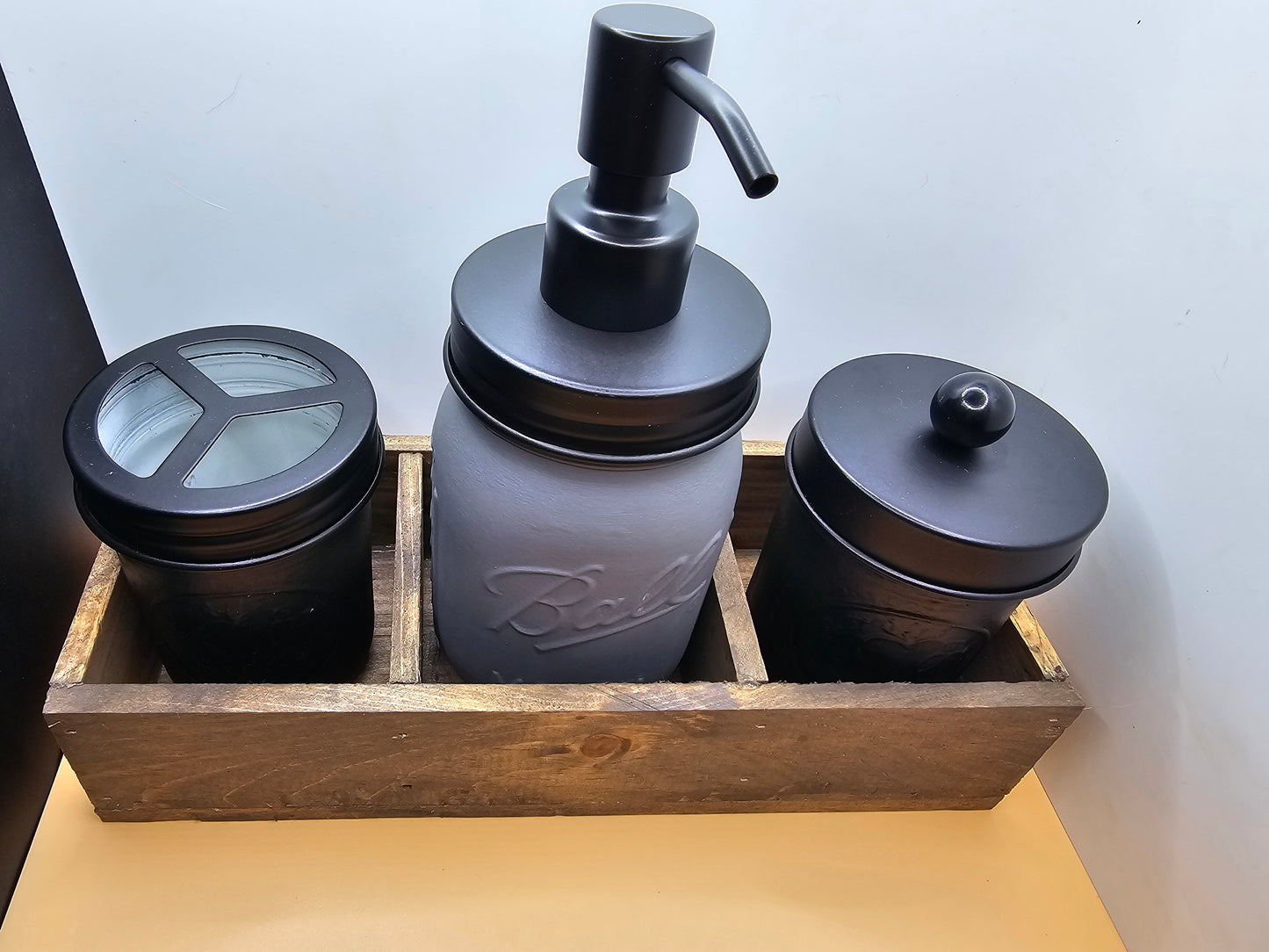Bathroom Set with Crate