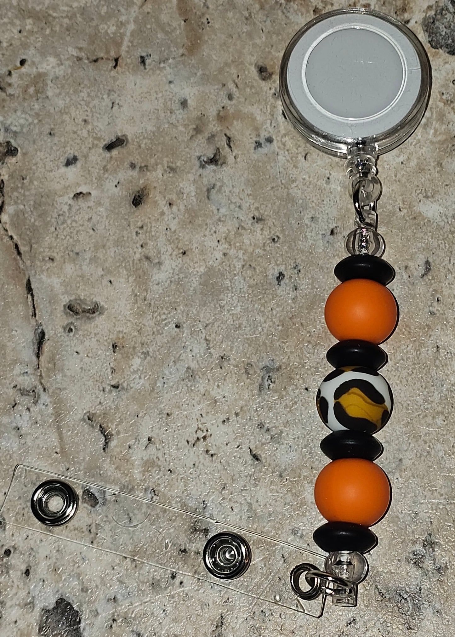 Beaded Badge Reel Tiger-2