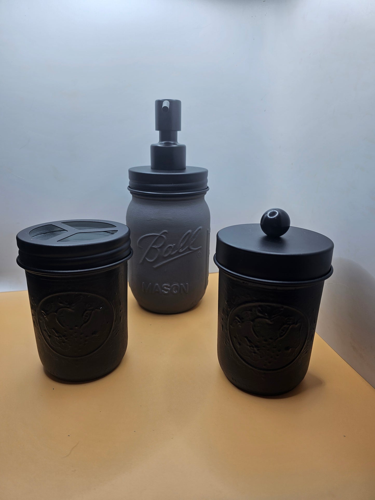 Bathroom Set with Crate
